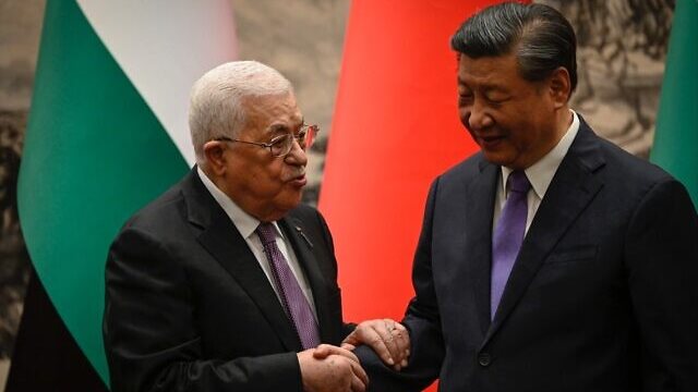 الرئيس الفلسطيني ونظيره الصيني