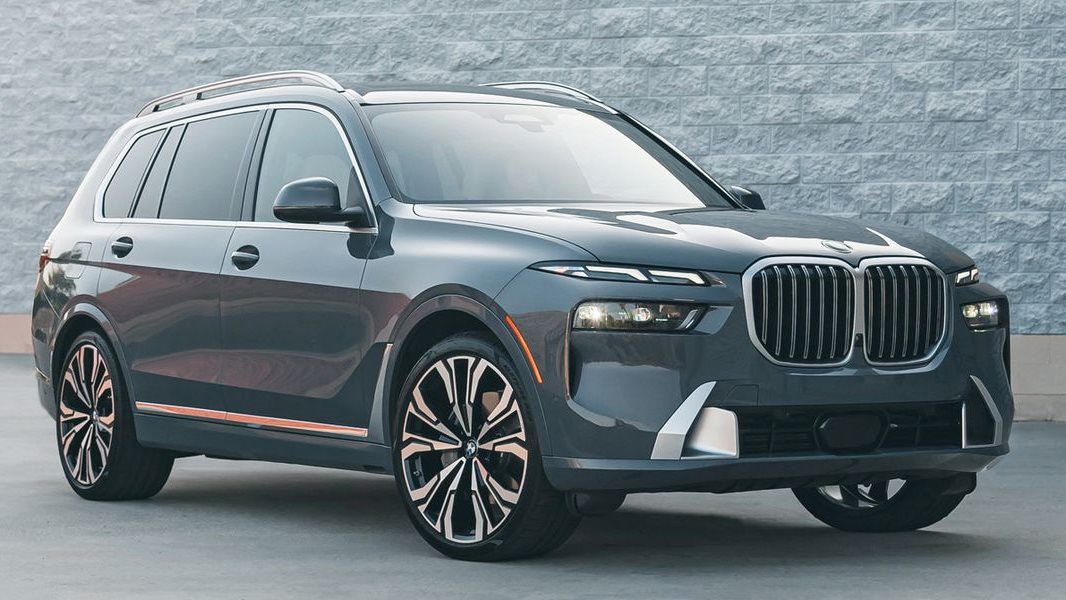 BMWX7 موديل 2023