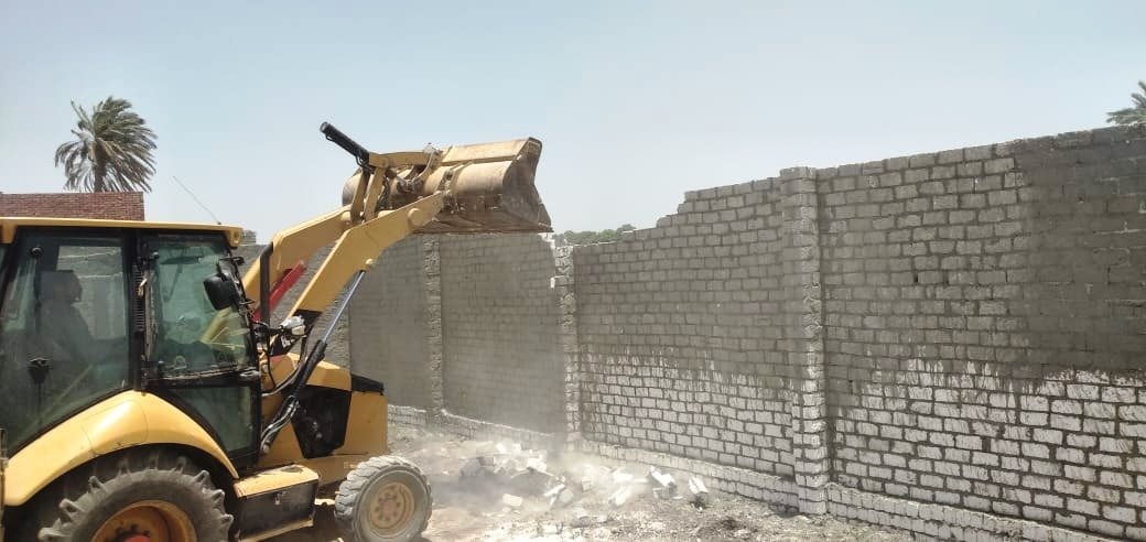 جانب من الازالات في سوهاج