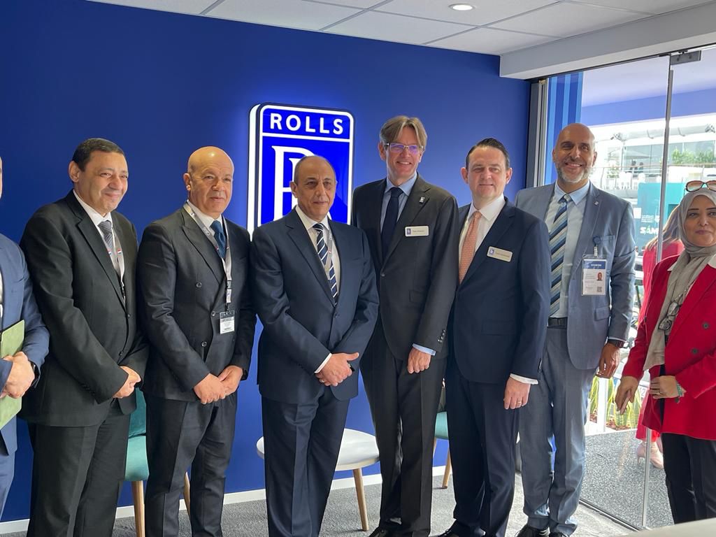 وزير الطيران ورئيس مصر للطيران