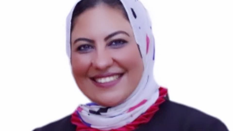 أسماء حسنين