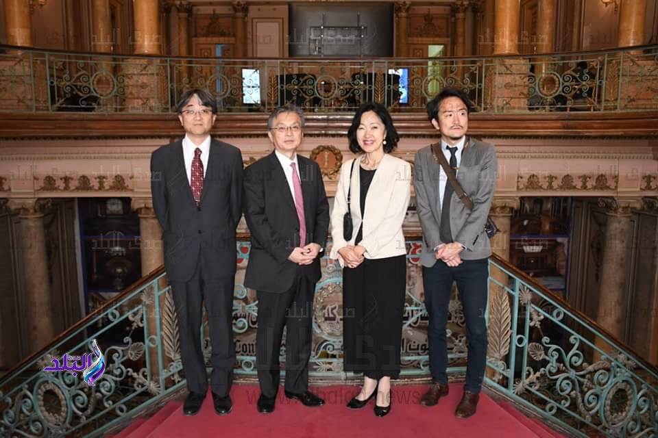 السفير اليابانى بالقاهرة اثناء زيارة متحف الزعفران بجامعة عين شمس3