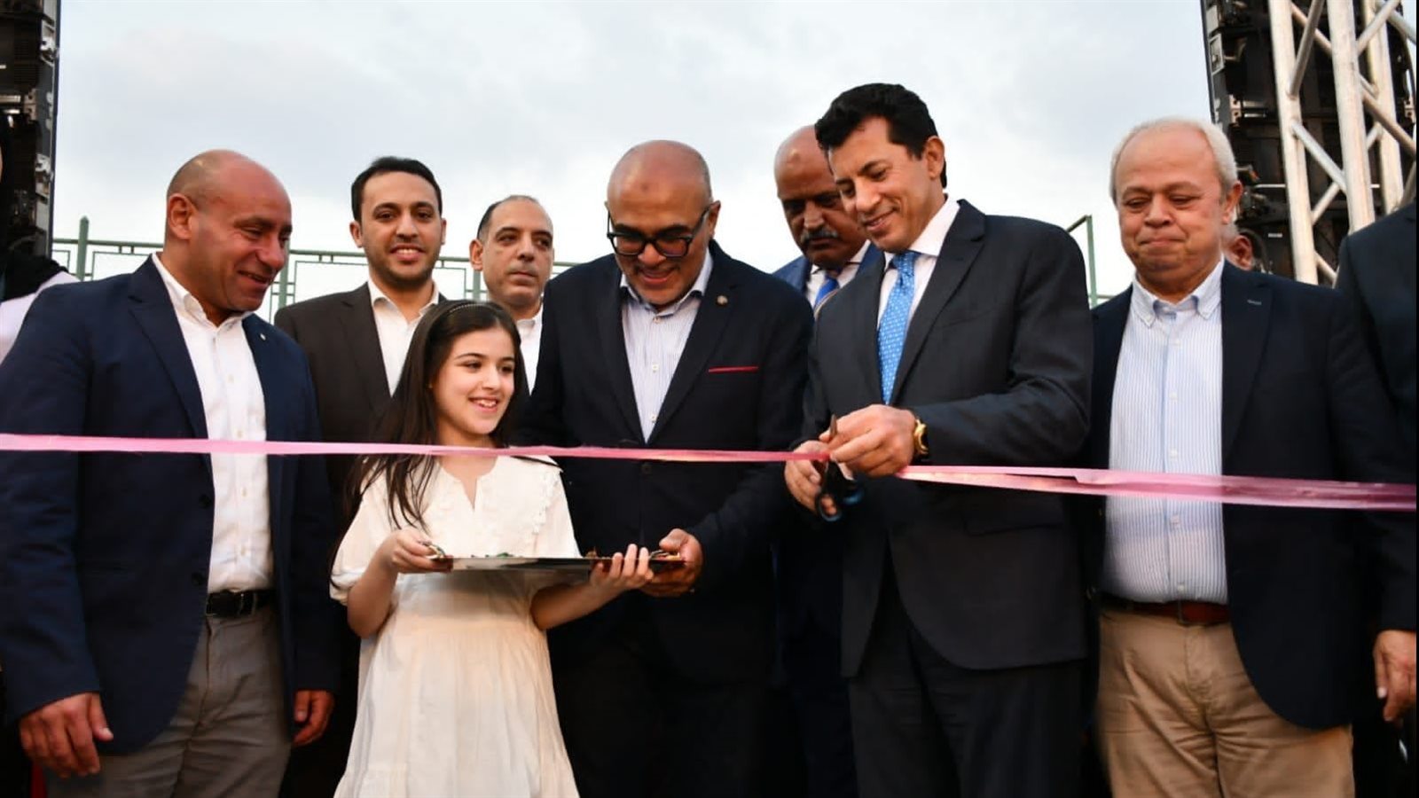 وزير الشباب والرياضة يفتتح حديقة الأطفال الجديدة  وزير الشباب والرياضة يفتتح حديقة الأطفال الجديدة