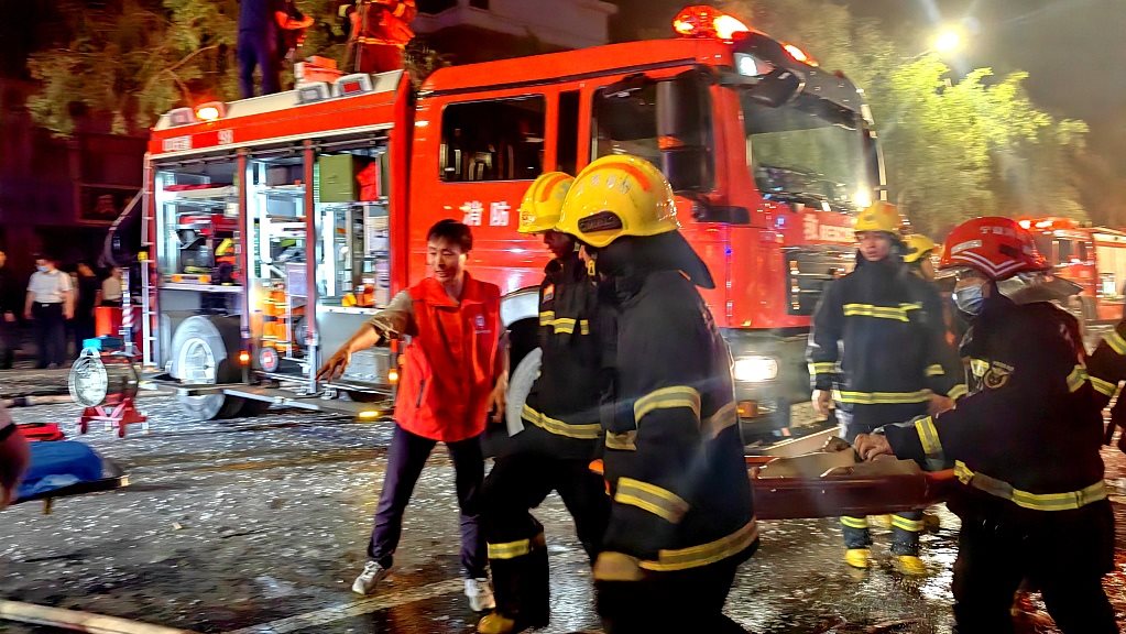 من موقع الانفجار