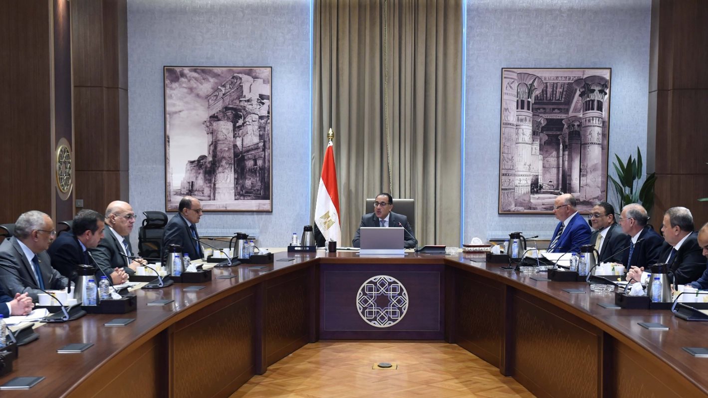 جانب من اجتماع تطوير محيط محطة سكك حديد مصر 