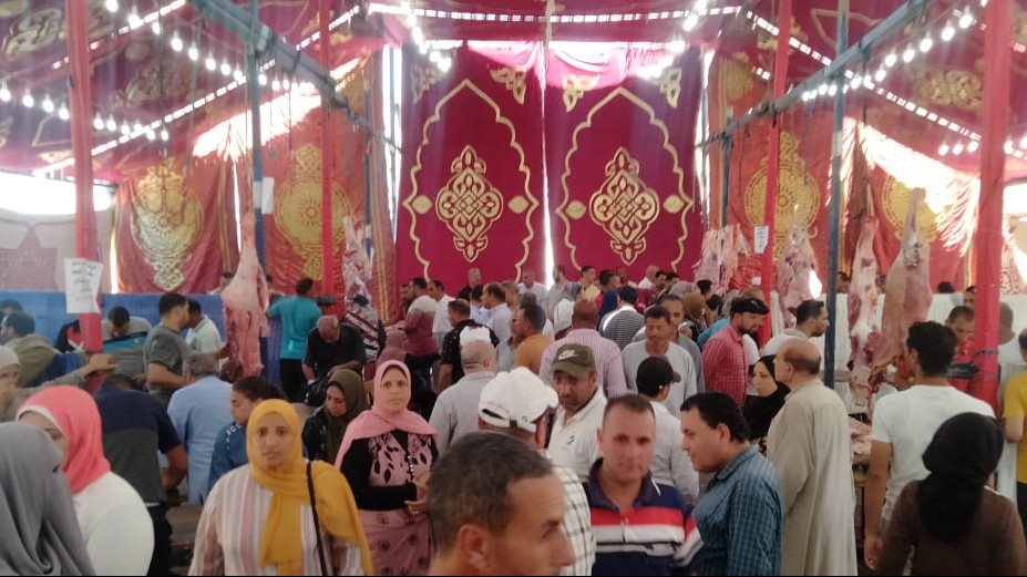 إقبال بمنافذ بيع اللحوم بالبحيرة