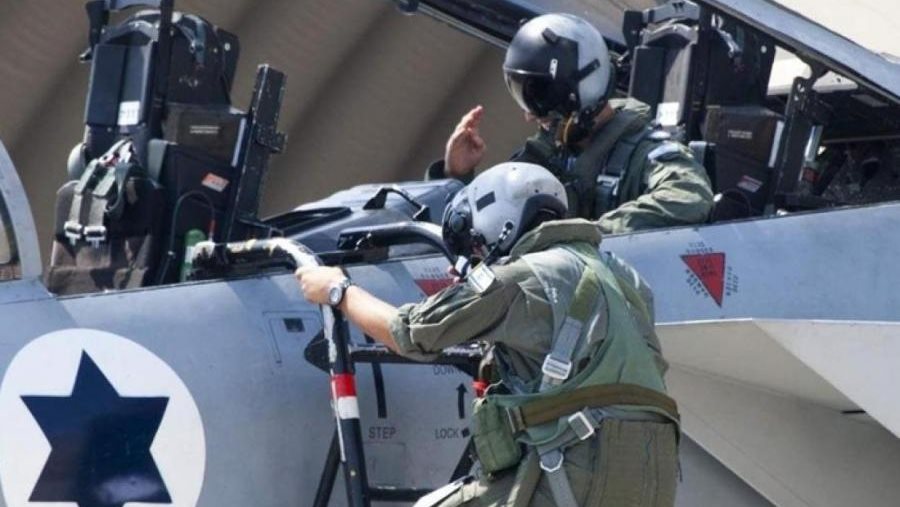 عشرات الطيارين الإسرائيليين يهددون بالتوقف عن العمل