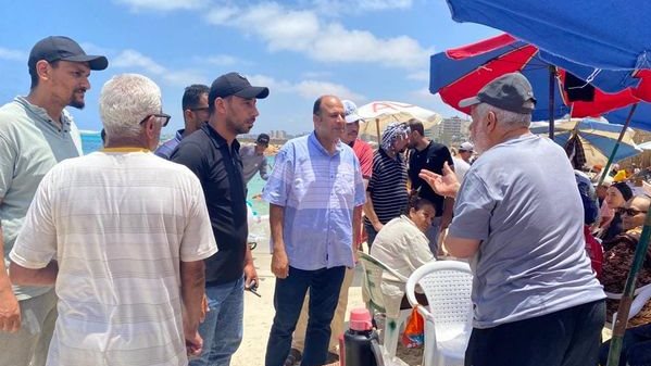 ادارة السياحة خلال جولة بالشواطئ