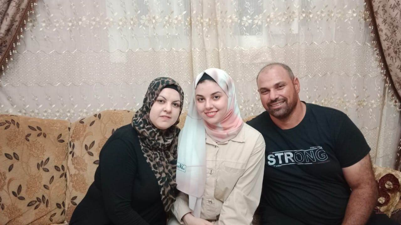 الأولى على الجمهورية في الدبلومات الفنية
