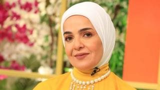 الفنانة منى عبد الغنى