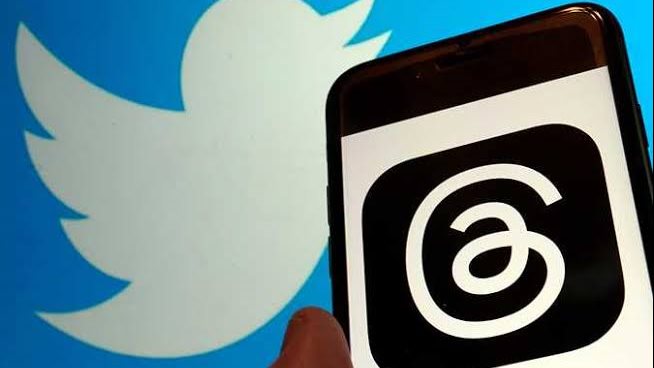 تطبيق ثريدز وتويتر