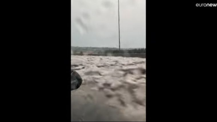 عاصفة رعدية 