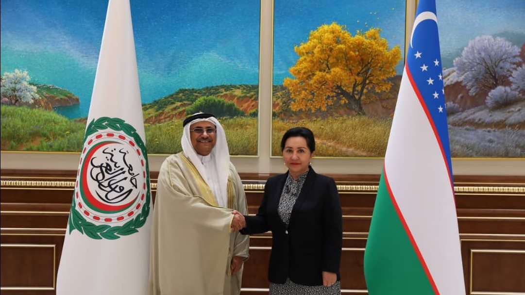 العسومي ورئيسة مجلس الشيوخ الأوزباكستاني 
