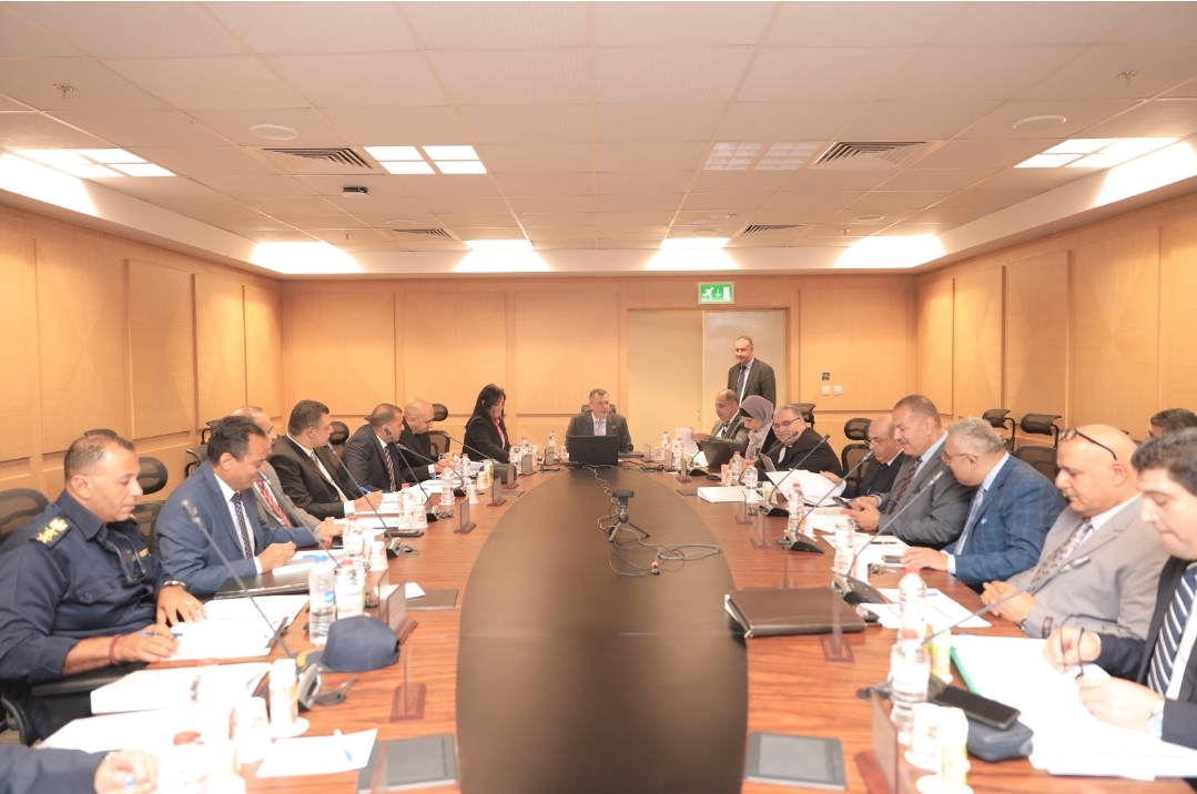 وزير السياحة والآثار 