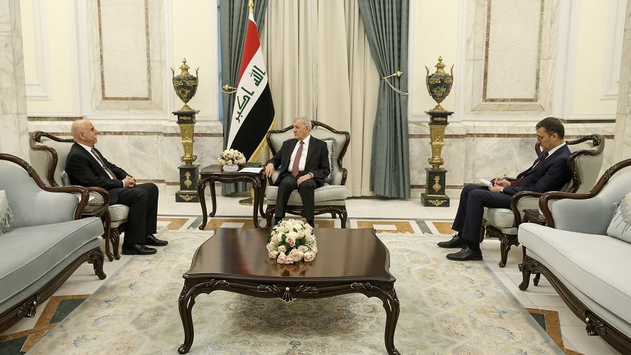 لقاء الرئيس العراقي مع السفير الفلسطيني