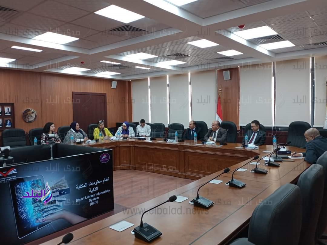 كلية الحقوق بعين شمس