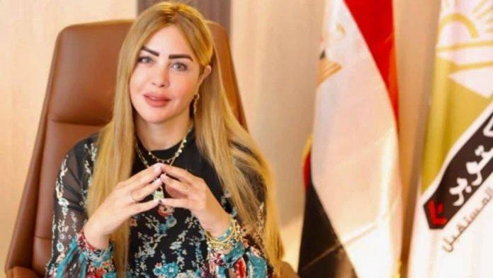 الدكتوره جيهان مديح رئيس حزب مصر اكتوبر