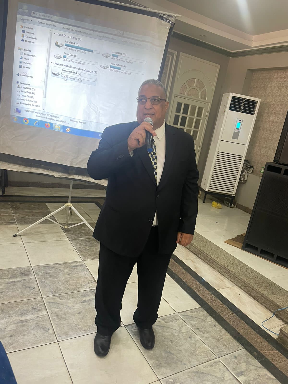  صلاح السيد عبد المجيد عضو الامانة العامة 