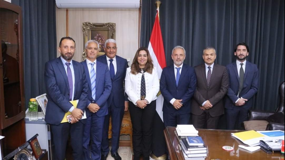 منال عوض محافظ دمياط