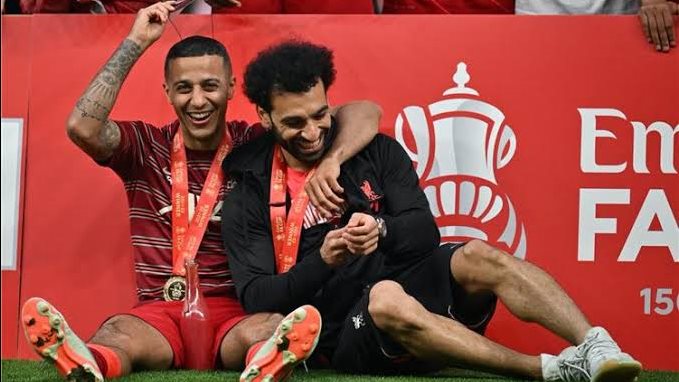 تياجو ألكانتارا ومحمد صلاح 