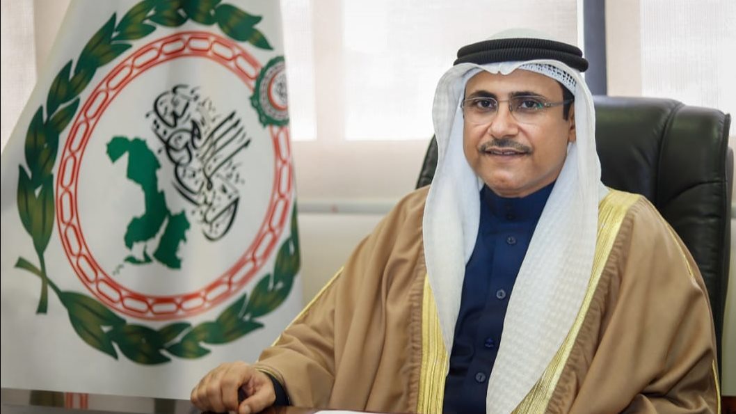 عادل العسومي  