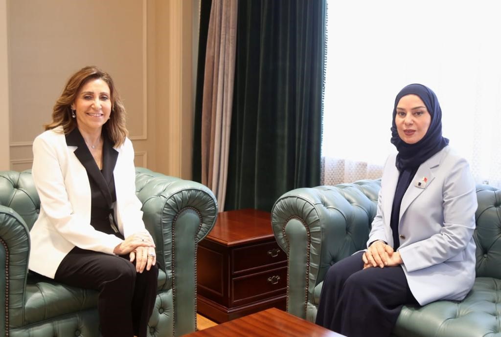وزيرة الثقافة د. نيفين الكيلاني وسفيرة مملكة البحرين