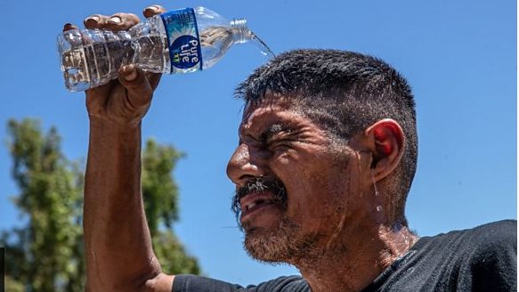 علاج الاجهاد الحرارى بالماء