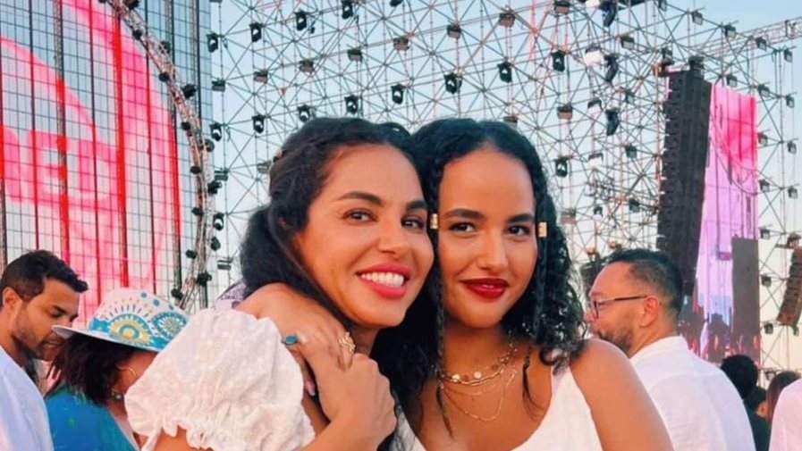 نسرين أمين وابنتها