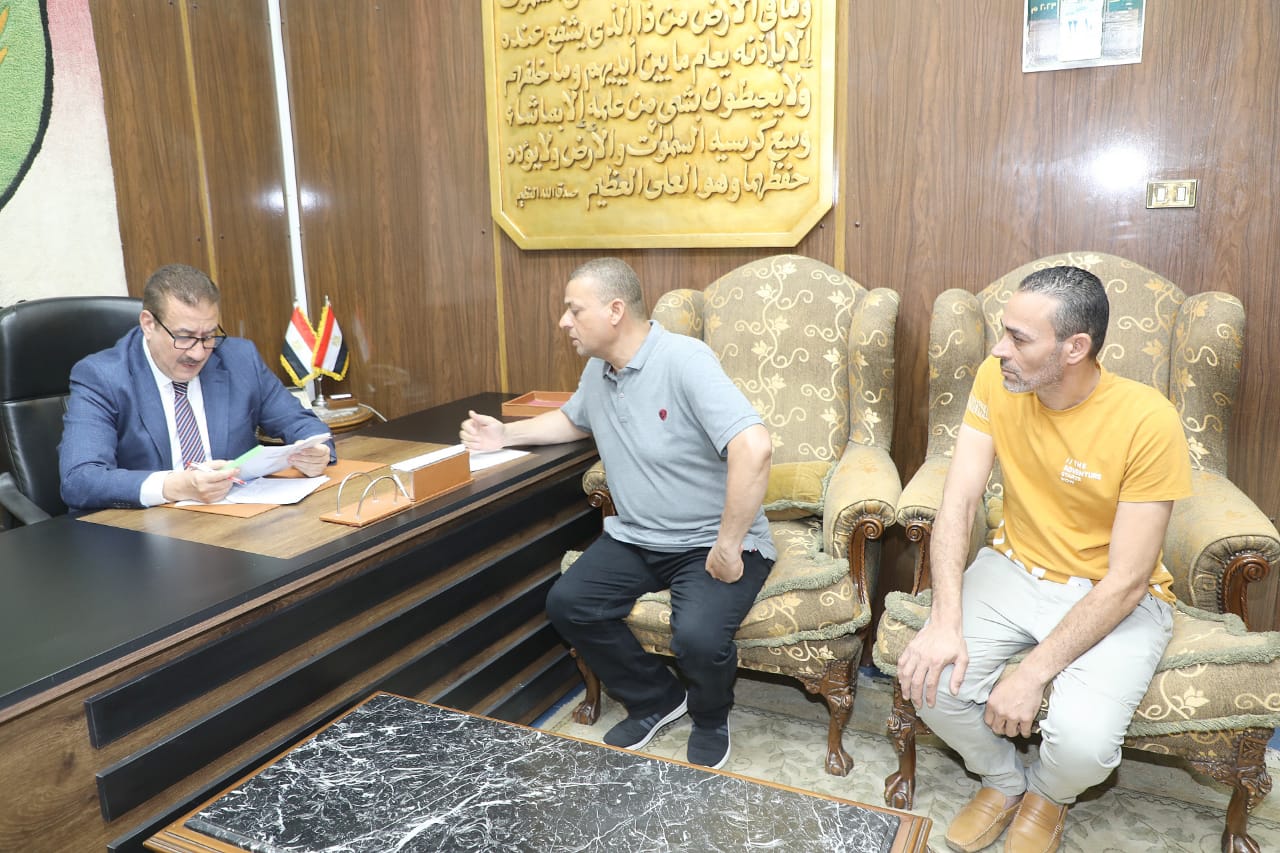 لقاء المواطنين مع محافظ المنوفية 