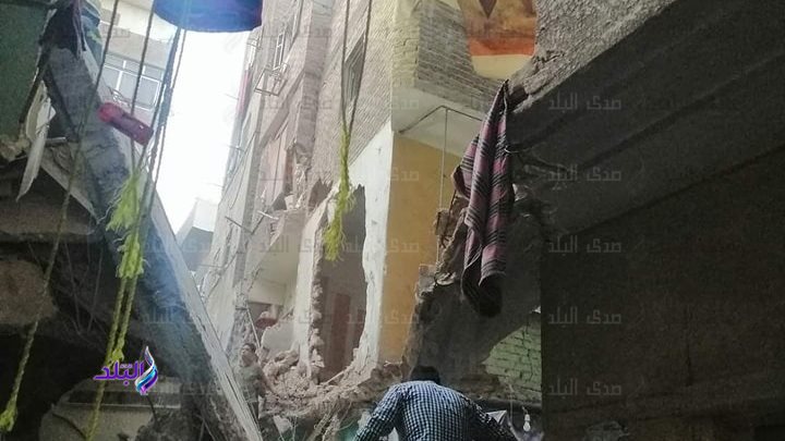 العقار المنهار