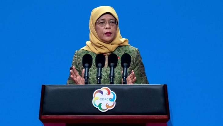 رئيسة سنغافورة‬ تستشهد بسيرة الرسول