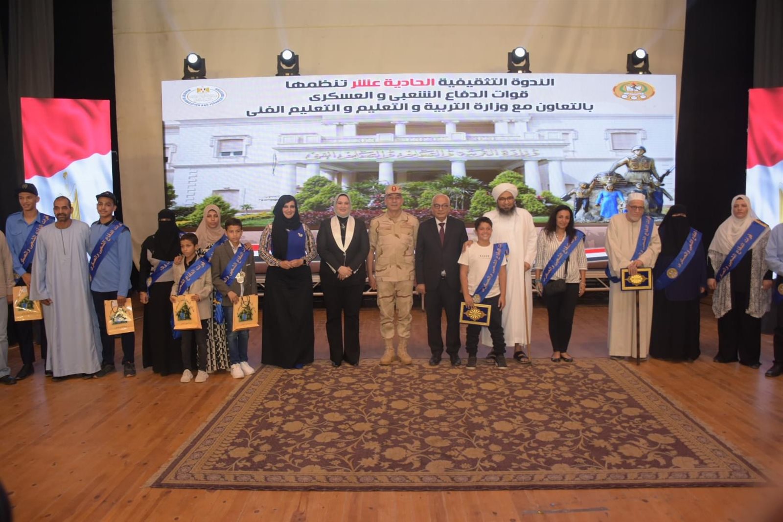 قوات الدفاع الشعبى والعسكري تنظم ندوة تثقيفية