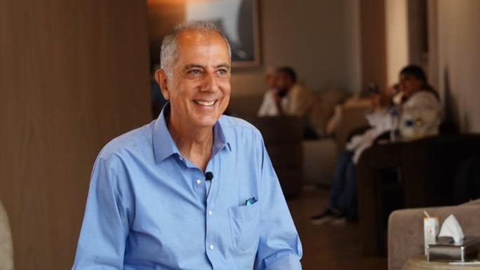 عمرو جزارين  عمرو جزارين