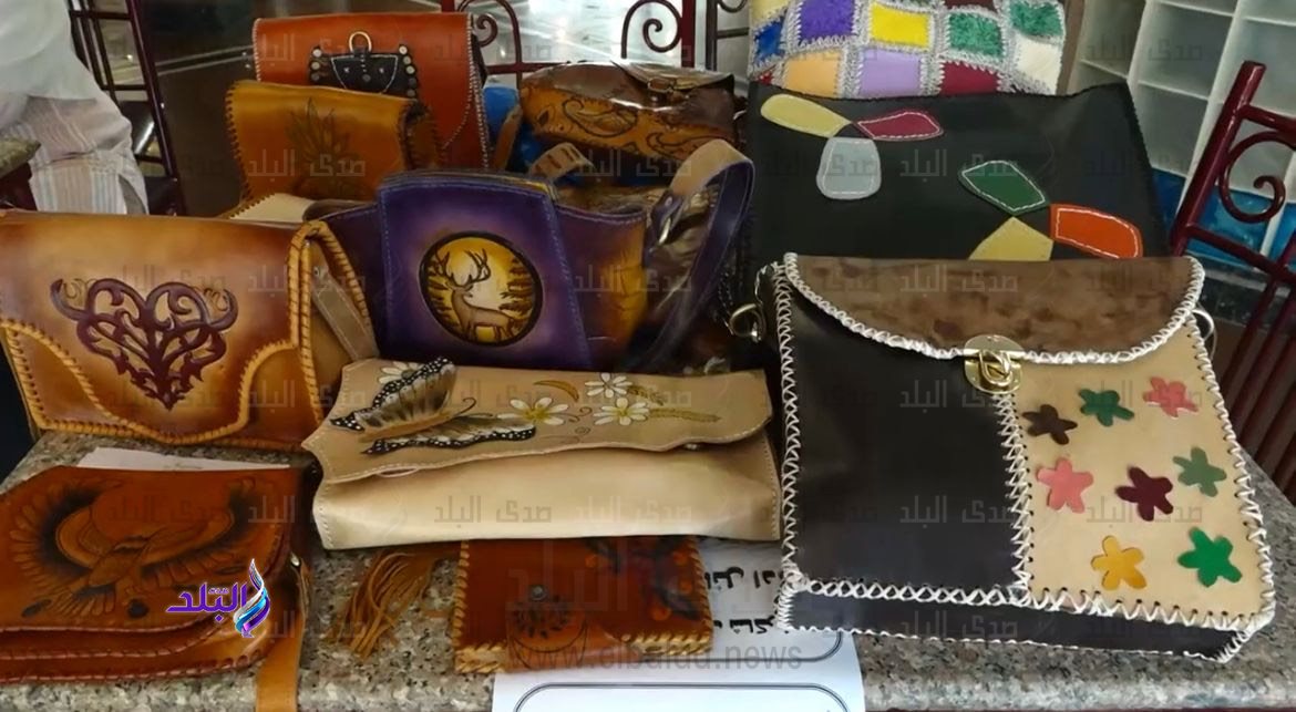 جامعة القاهرة تنظم معرضًا للحرف اليدوية والتراثية 