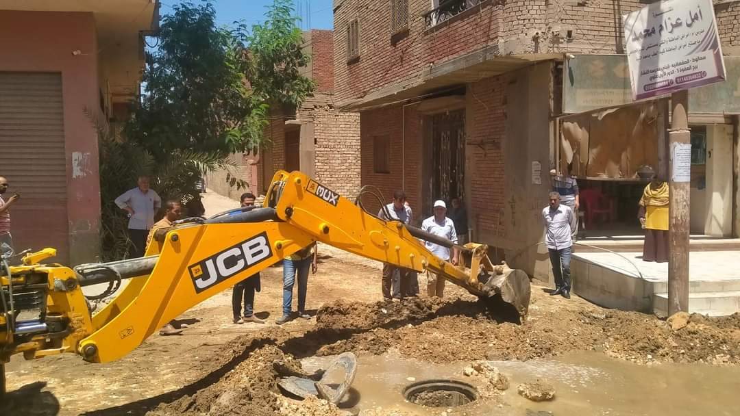 إصلاح خط مياه بسمالوط 