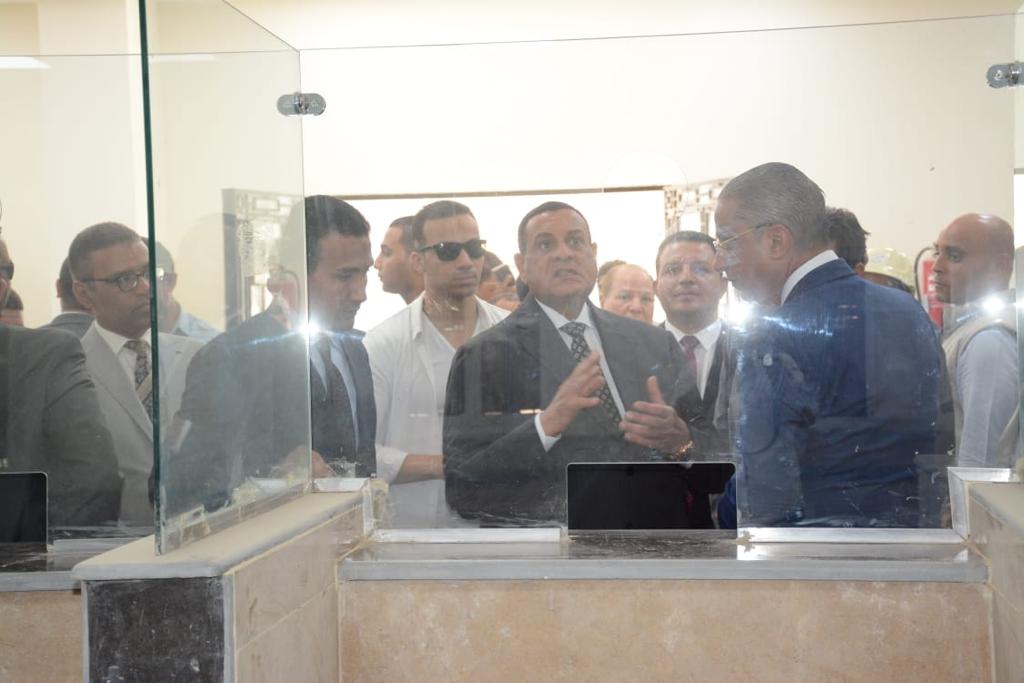 وزير التنمية المحلية في الفيوم