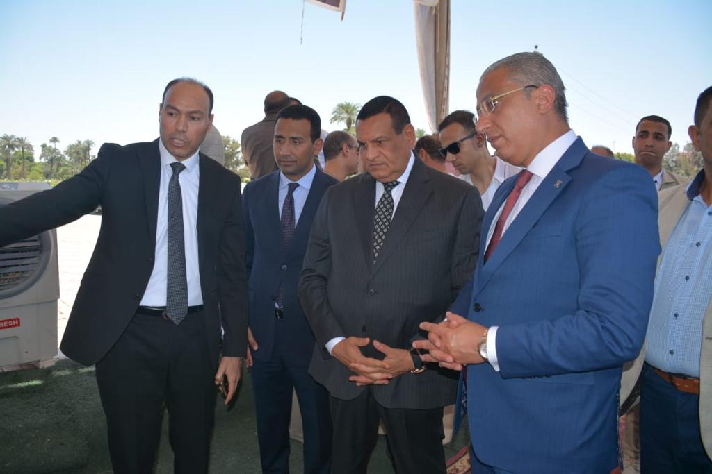 وزير التنمية المحلية ومحافظ الفيوم