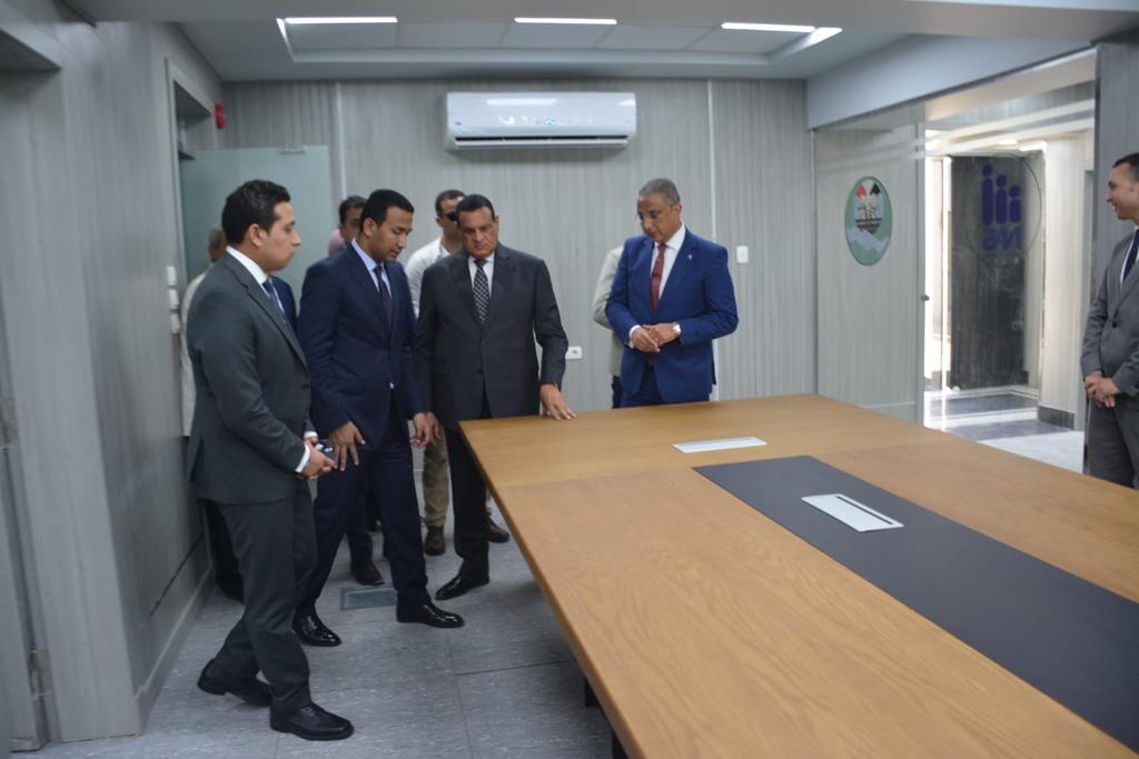 وزير التنمية المحلية 