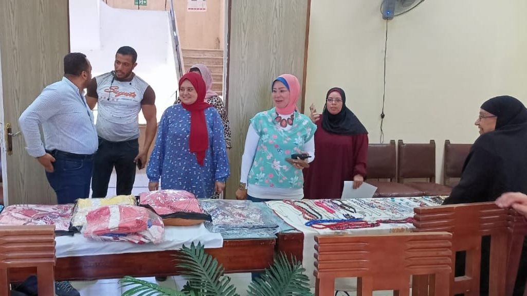 معرض الأسر المنتجة بحي الجمرك