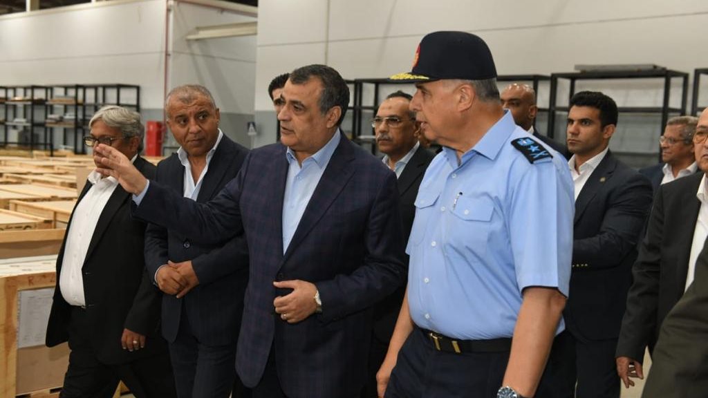 "وزير الإنتاج الحربي" و"قائد القيادة الإستراتيجية"