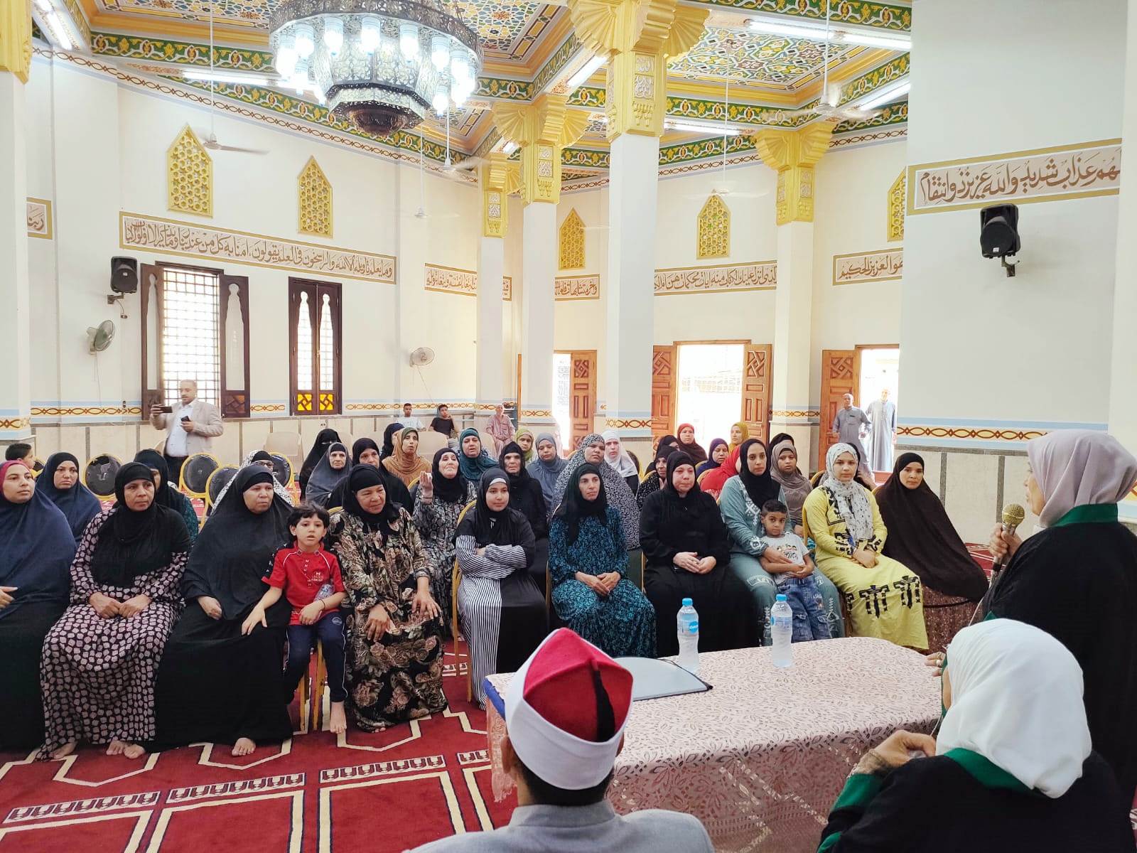 حفاوة من سيدات القليوبية بواعظات الأوقاف