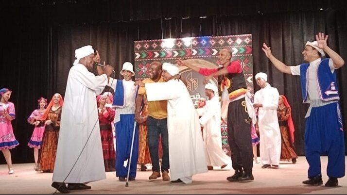 عروض فنية على مسرح العريش 