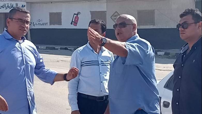 رئيس مدينة العريش يتفقد محور الفاتح الساحلي 