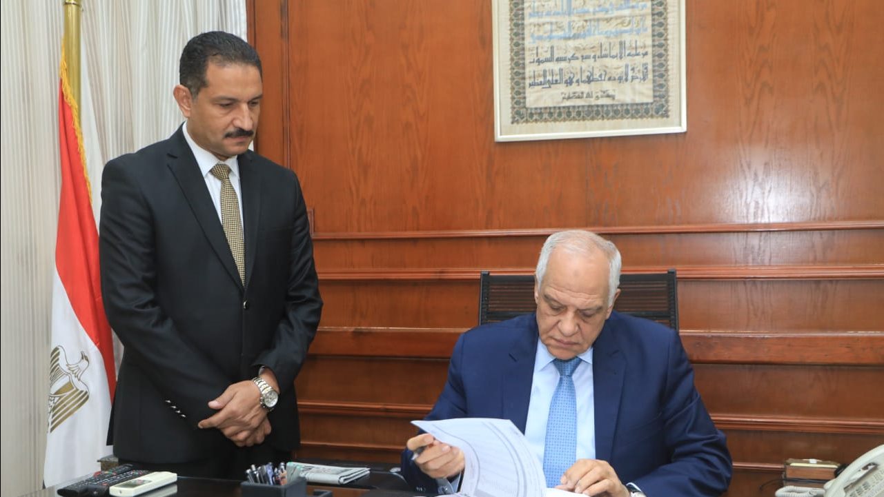 محافظ الجيزة يعتمد النتيجة 