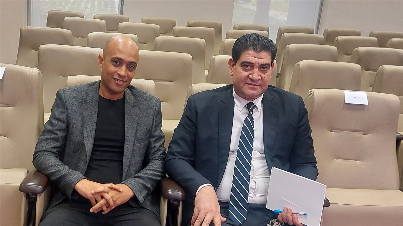 محرر صدى البلد مع رئيس الإدارة المركزية للمنشآت الفندقية 
