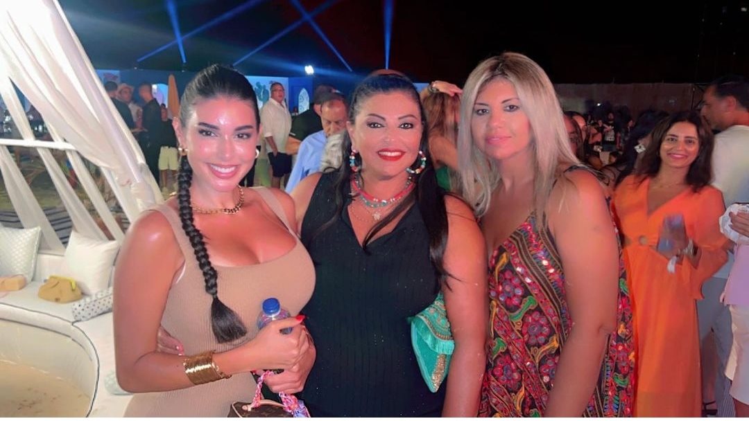 هالة وبوسي وياسمين 
