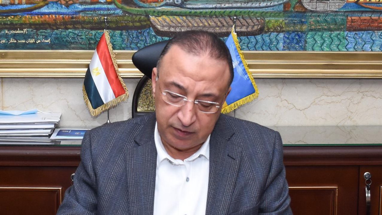 اللواء محمد الشريف محافظ الإسكندرية