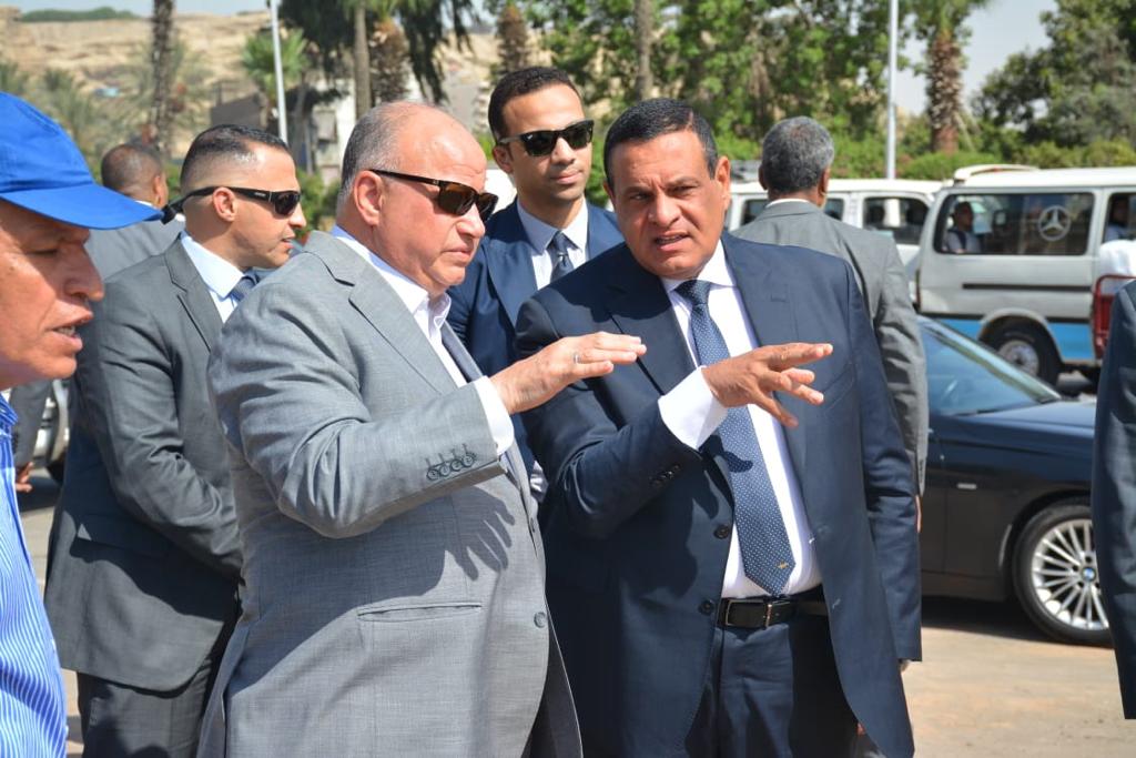 وزير التنمية المحلية ومحافظ القاهرة 