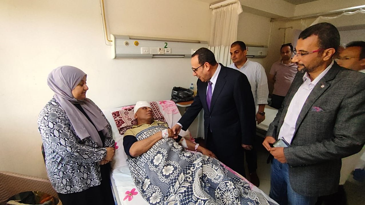شوشة يزور مدير إدارة نخل بمستشفى العريش 