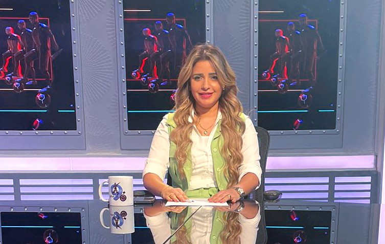 الناقدة الرياضية ملك موسى